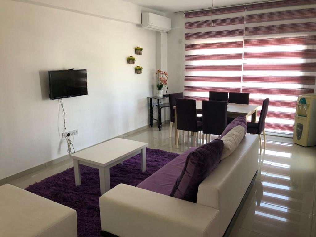 Tetris Apartment Spacious Comfortable photo 1