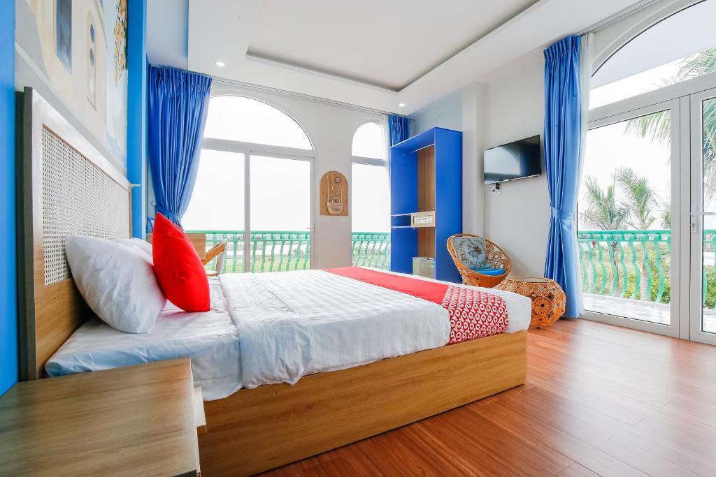 OYO 512 Santorini House and Coffee