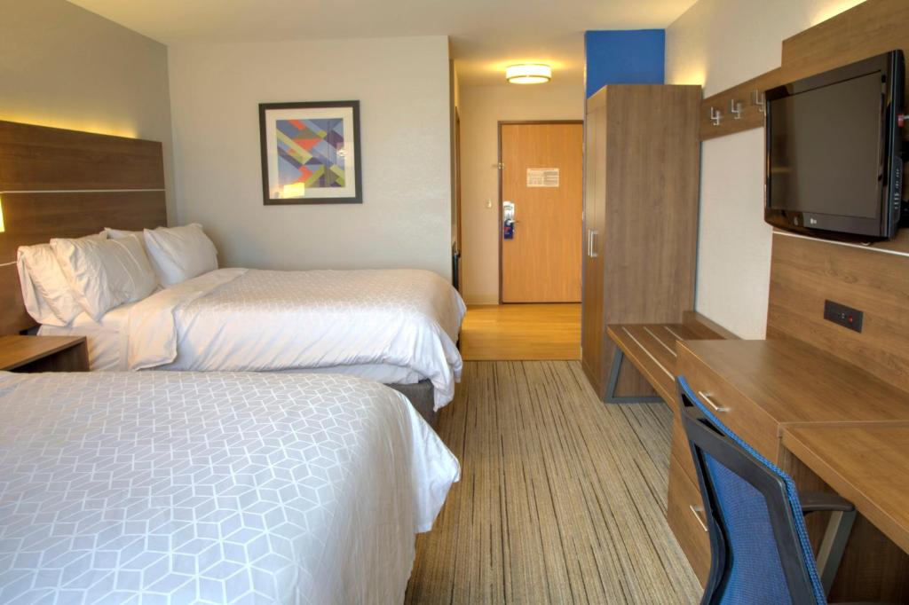 Holiday Inn Express Rochelle, an IHG Hotel - Tap to explore photos