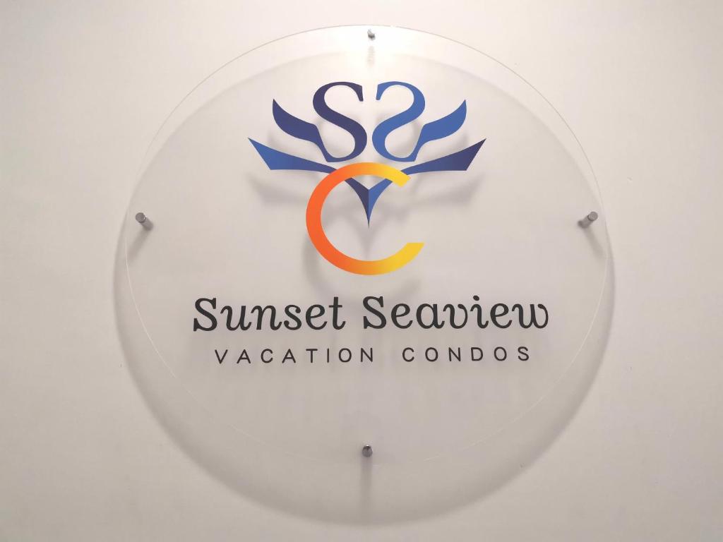 Апартаменты (Four-Bedroom Apartment with Partial Seaview), Sunset Seaview Vacation Condos @ IMAGO Shopping Mall