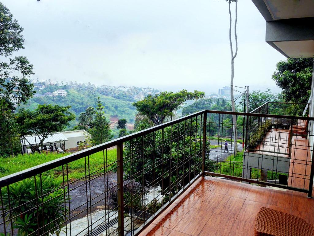 The Wiltshire Dago Pakar - Hillside Villa MAX 12 ORANG photo 2