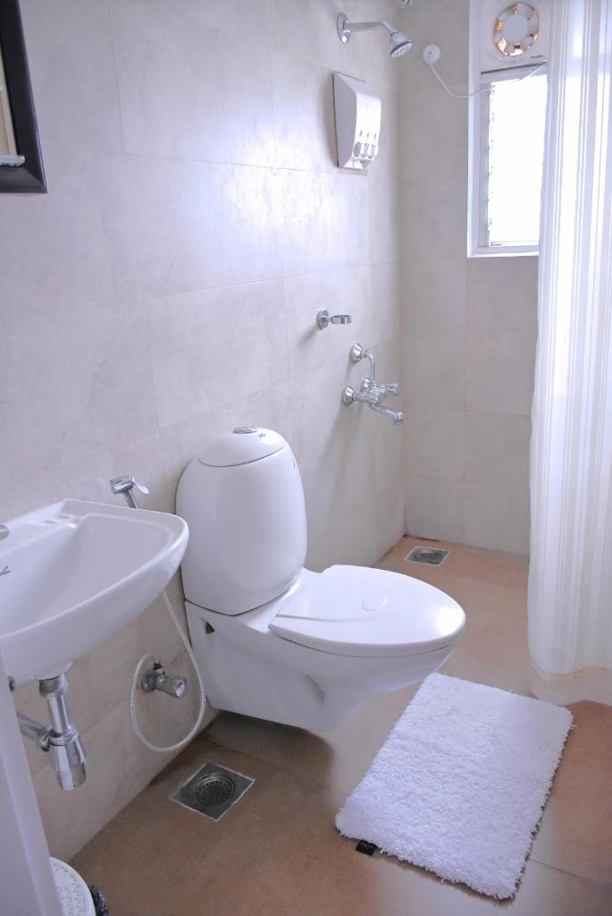 LE Chalet - Serviced Luxury Condominium photo 4