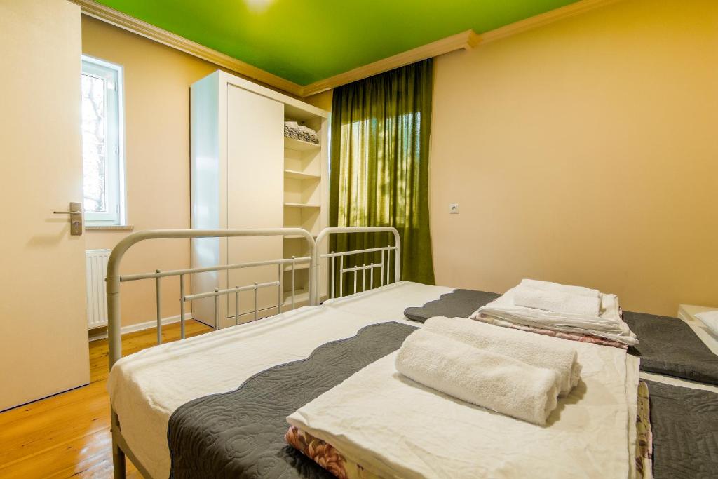 Guest House Bolnisi - Colorful Apartment photo 2