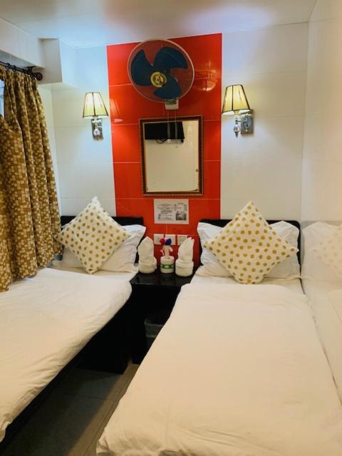 Woodstock Hostel photo 3