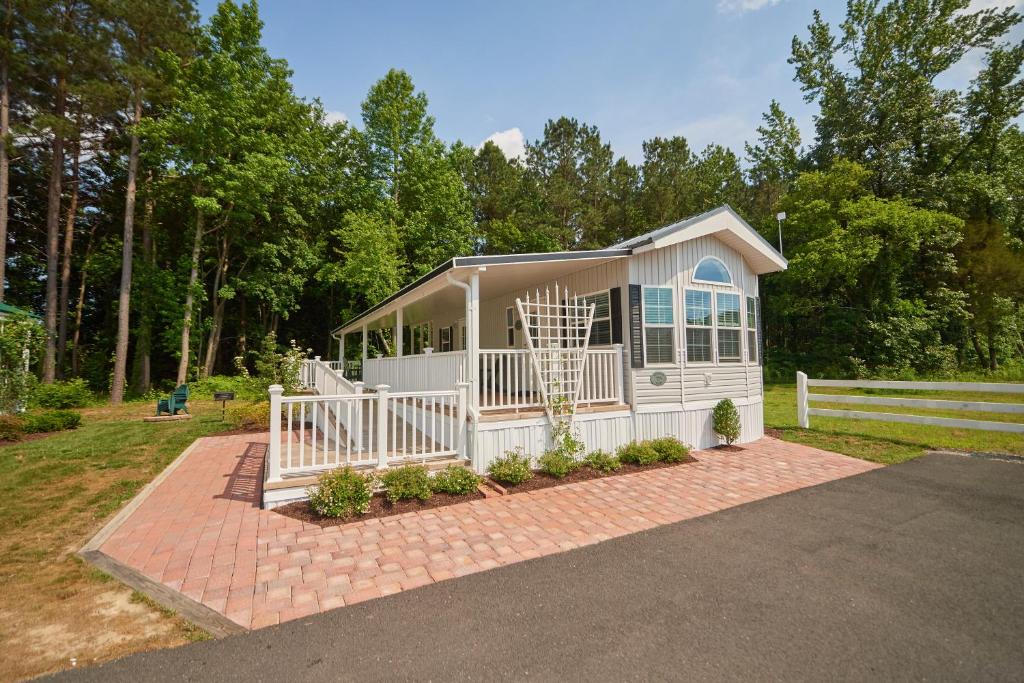 Bethpage Hewick One-Bedroom Cottage 25 image