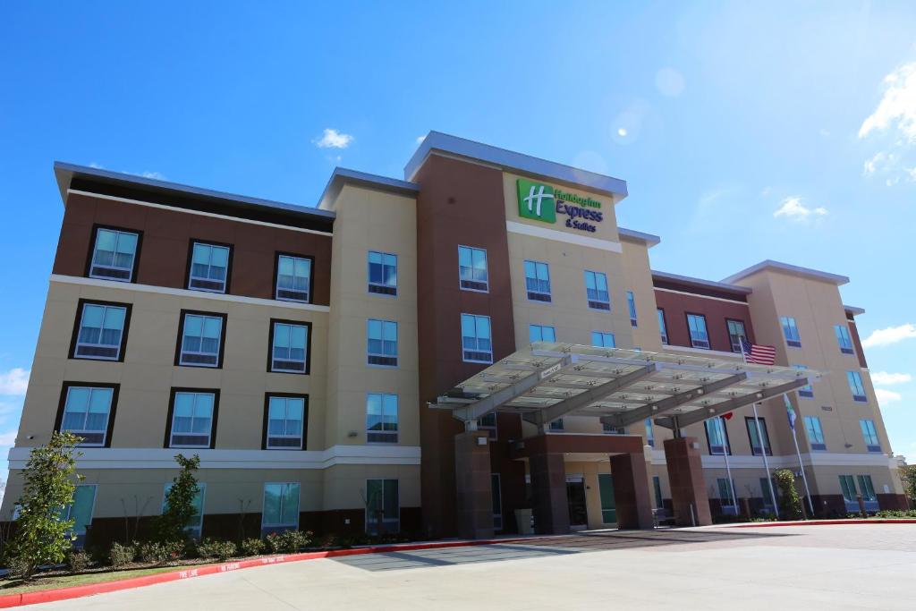 Holiday Inn Express & Suites Houston NW - Hwy 290 Cypress, an IHG Hotel image