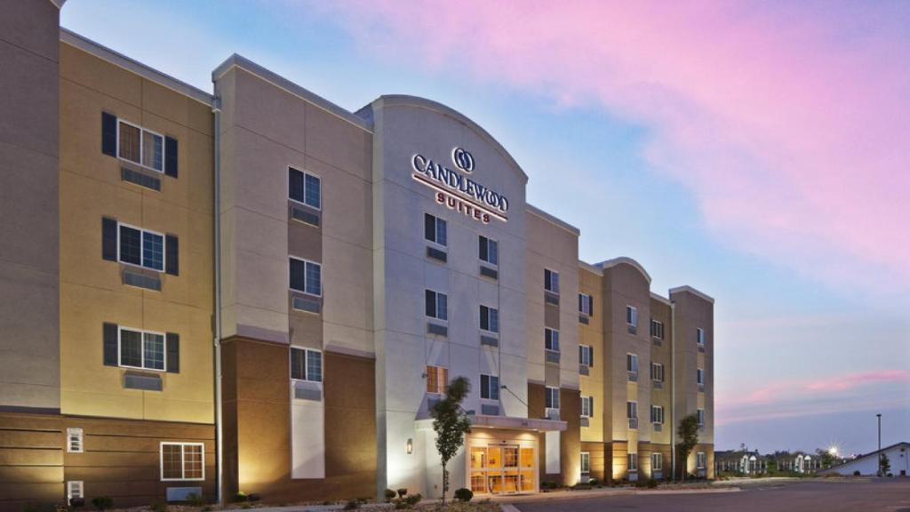 Candlewood Suites Midland SW, an IHG Hotel image