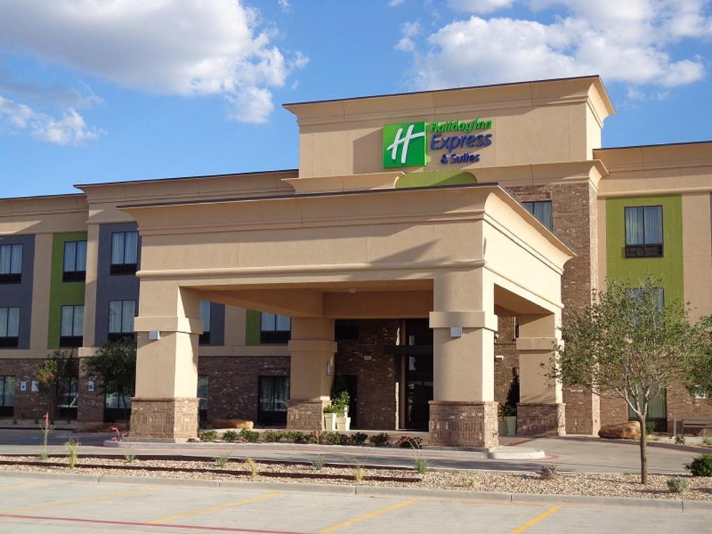 Holiday Inn Express Hotel & Suites Lubbock South, an IHG Hotel image