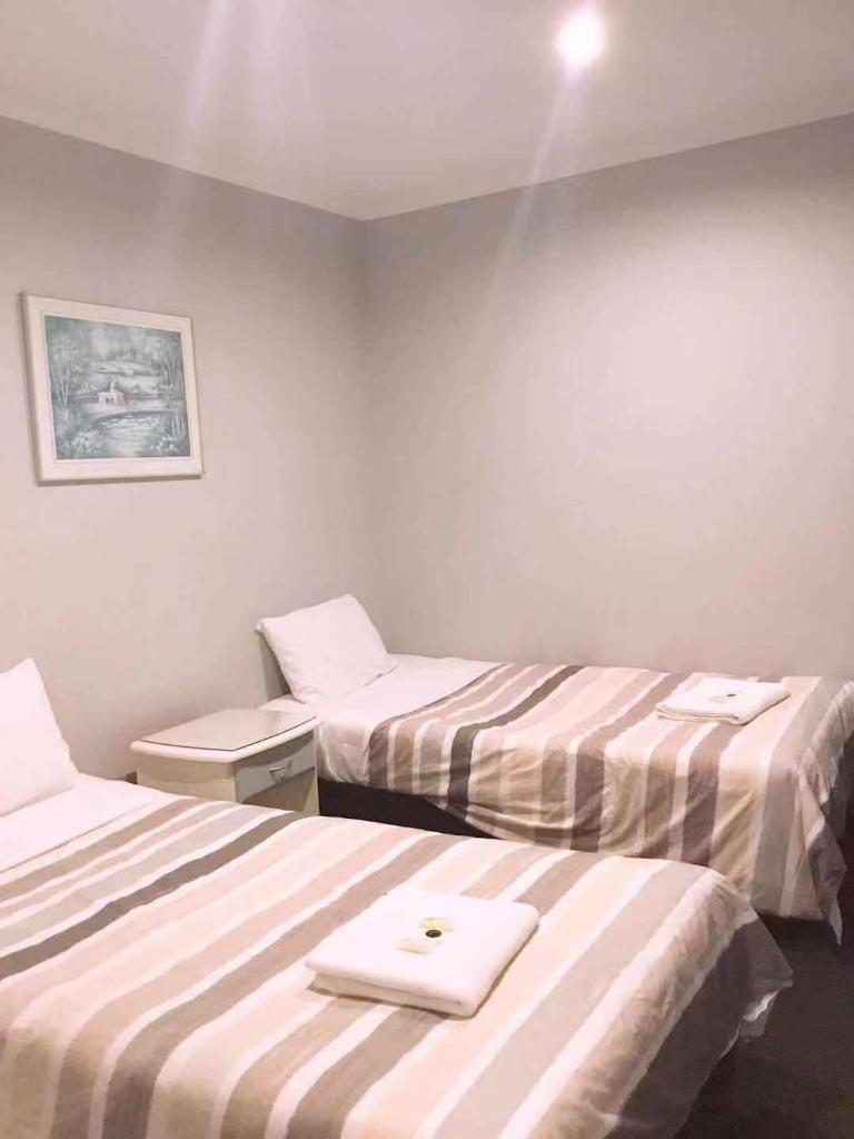 Casey on Princes Motel Room Type - Family Room with Private Bathroom