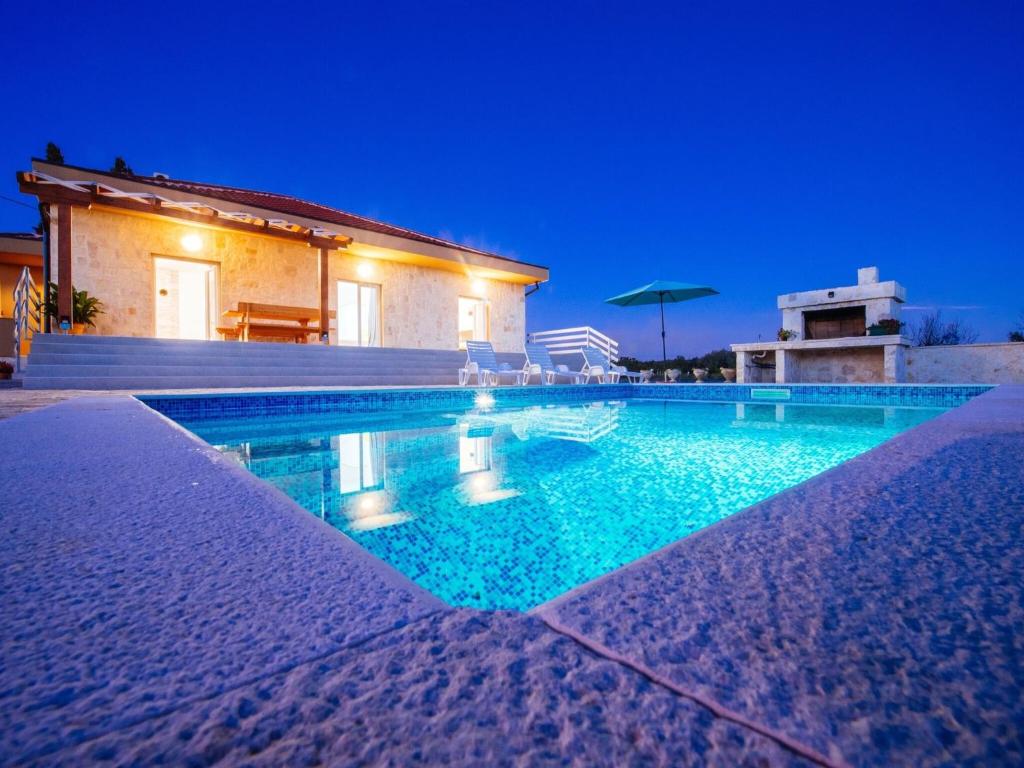 Charming holiday home in Privlaka with private pool photo 1
