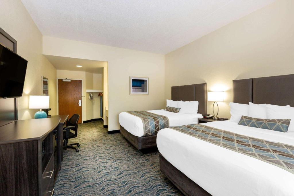 Baymont by Wyndham Des Moines Airport image