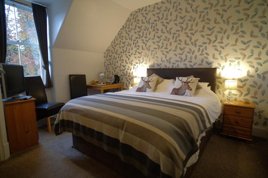 Morlea Bed & Breakfast - Tap to explore photos