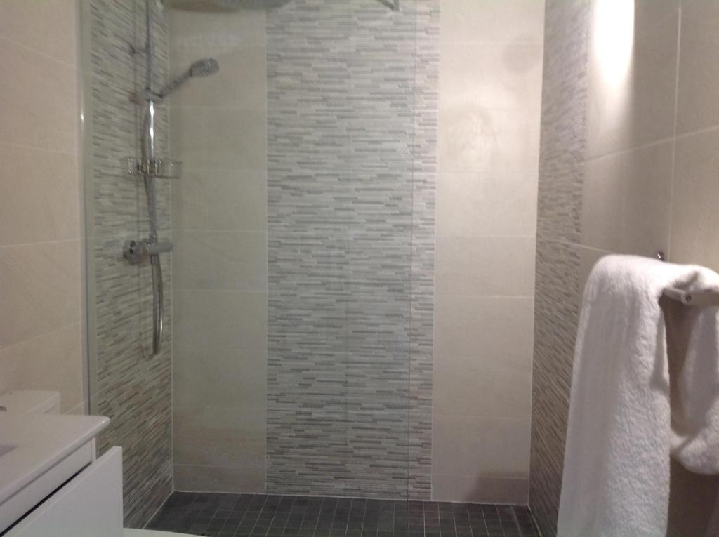 Chambre double avec salle de bain privative photo 3