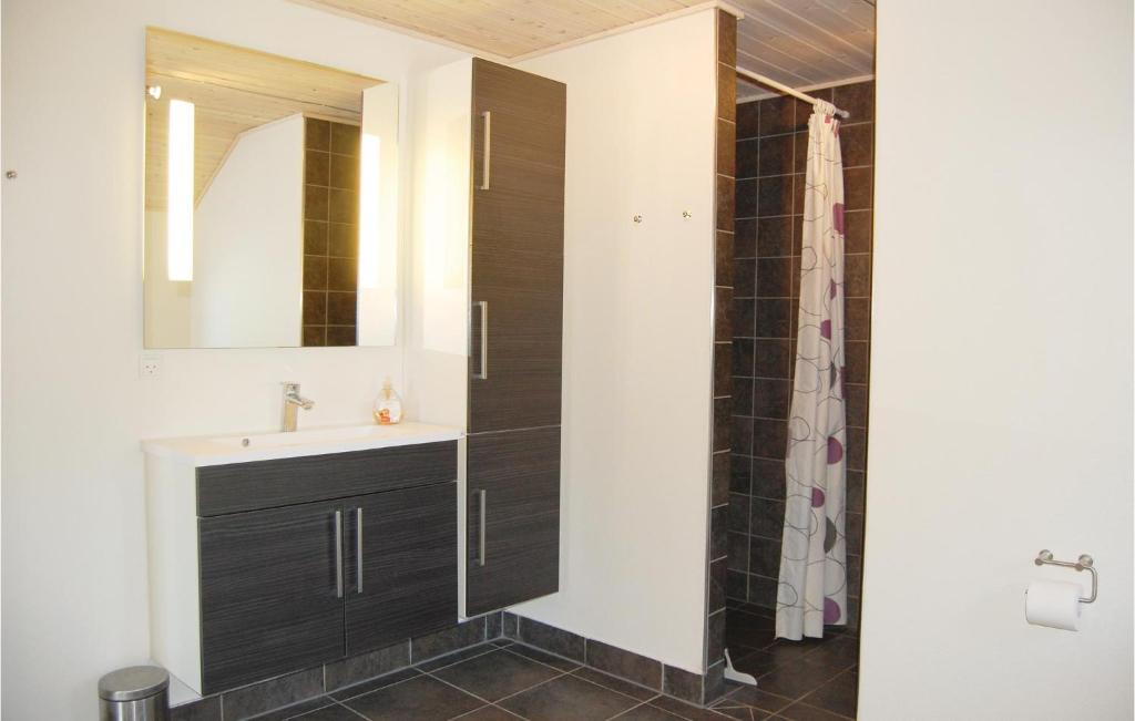 Awesome Home In Rdby With 3 Bedrooms And Wifi photo 3