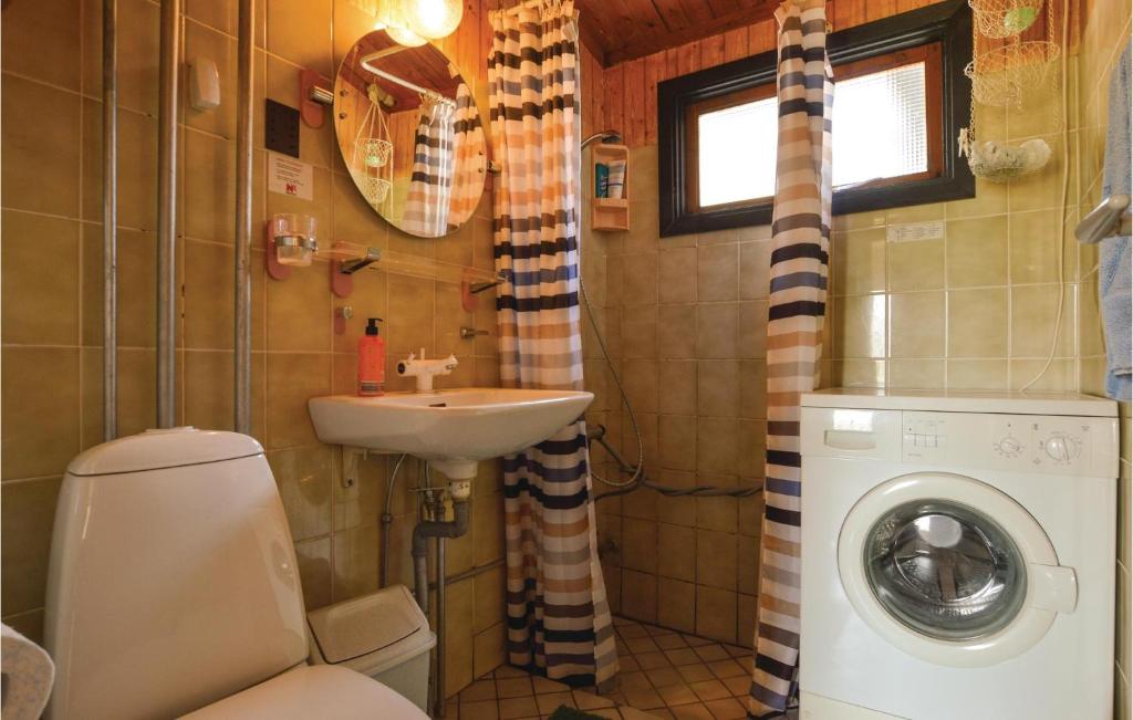 Nice Home In Eskebjerg With 3 Bedrooms And Wifi photo 3