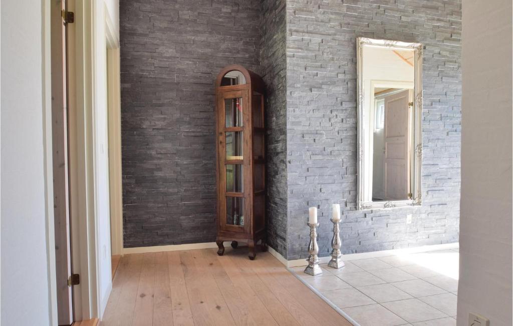 Beautiful Home In Humble With 3 Bedrooms photo 3