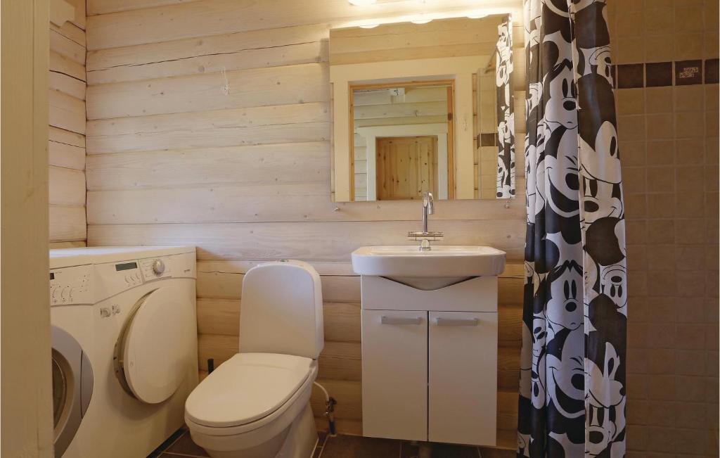 Nice Home In Nex With 3 Bedrooms, Sauna And Wifi photo 4