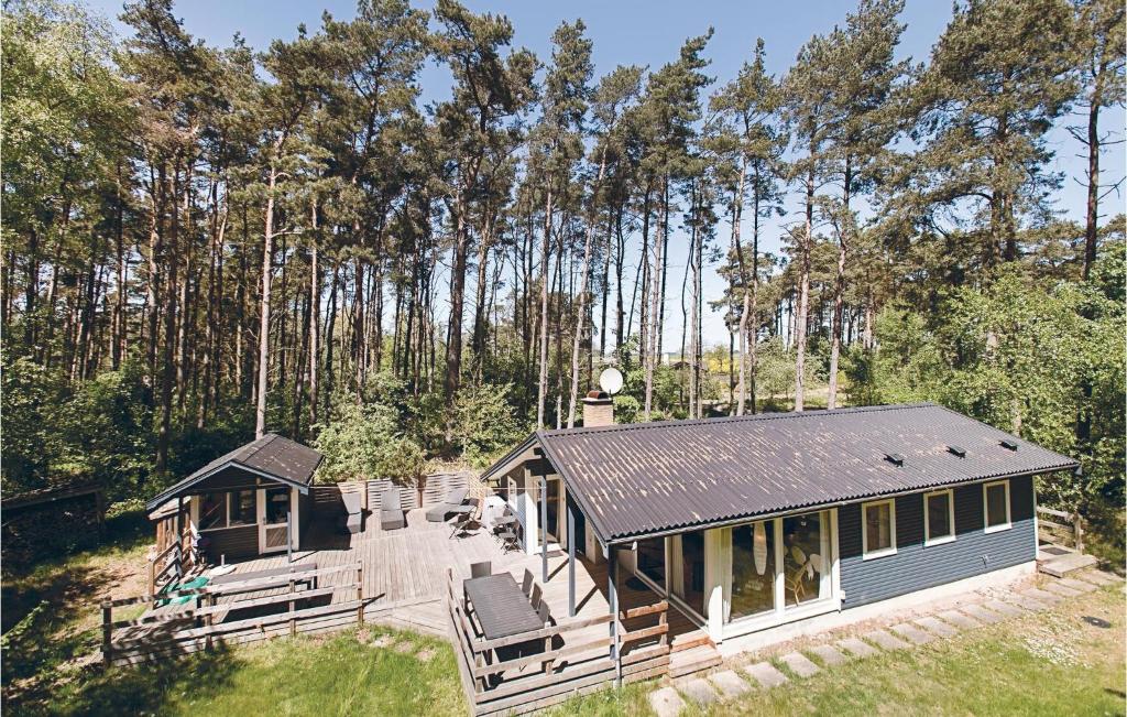 Awesome Home In Nex With 3 Bedrooms, Sauna And Wifi