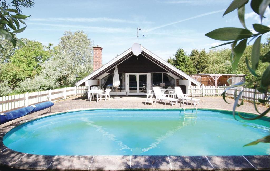 Amazing Home In Hemmet With 3 Bedrooms And Outdoor Swimming Pool