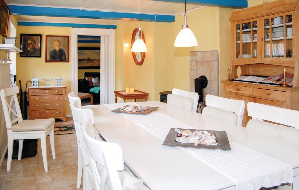 Awesome Home In Nrre Nebel With 1 Bedrooms And Wifi photo 2