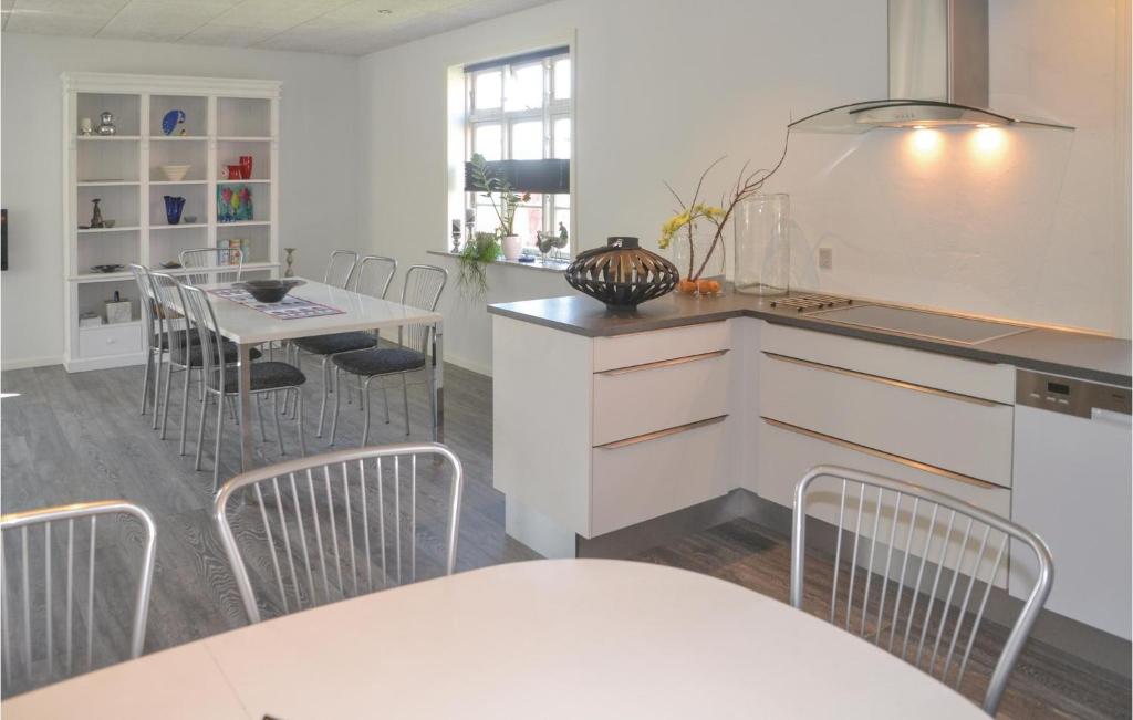 Nice Home In Outrup With 2 Bedrooms And Wifi photo 1
