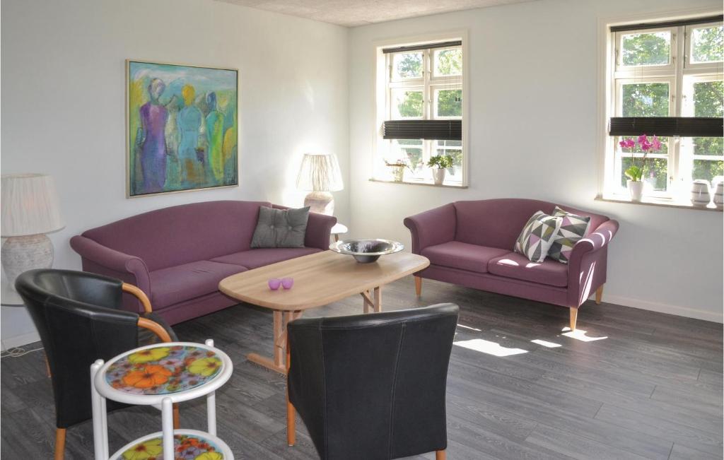 Nice Home In Outrup With 2 Bedrooms And Wifi photo 3