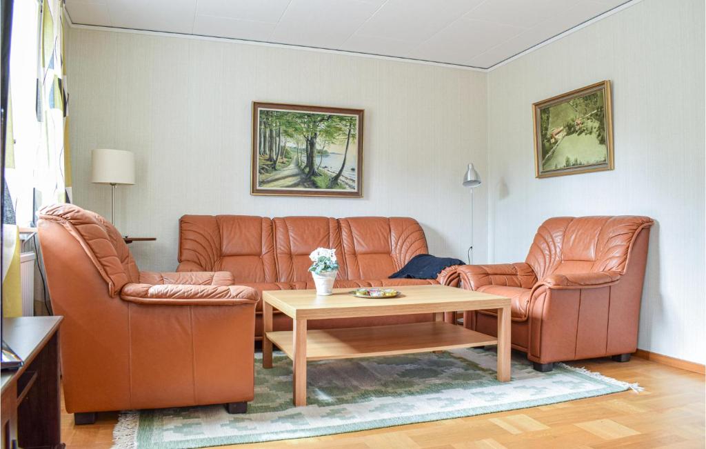 Amazing Home In Orrefors With 3 Bedrooms And Internet photo 2