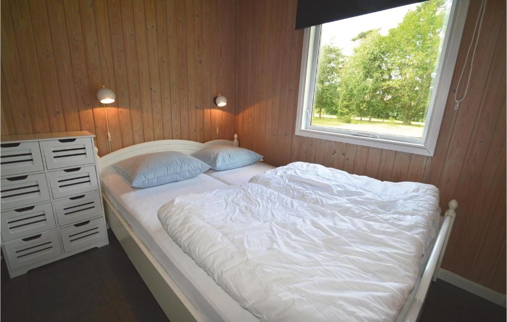 Amazing Home In Gedser With 2 Bedrooms And Wifi photo 2