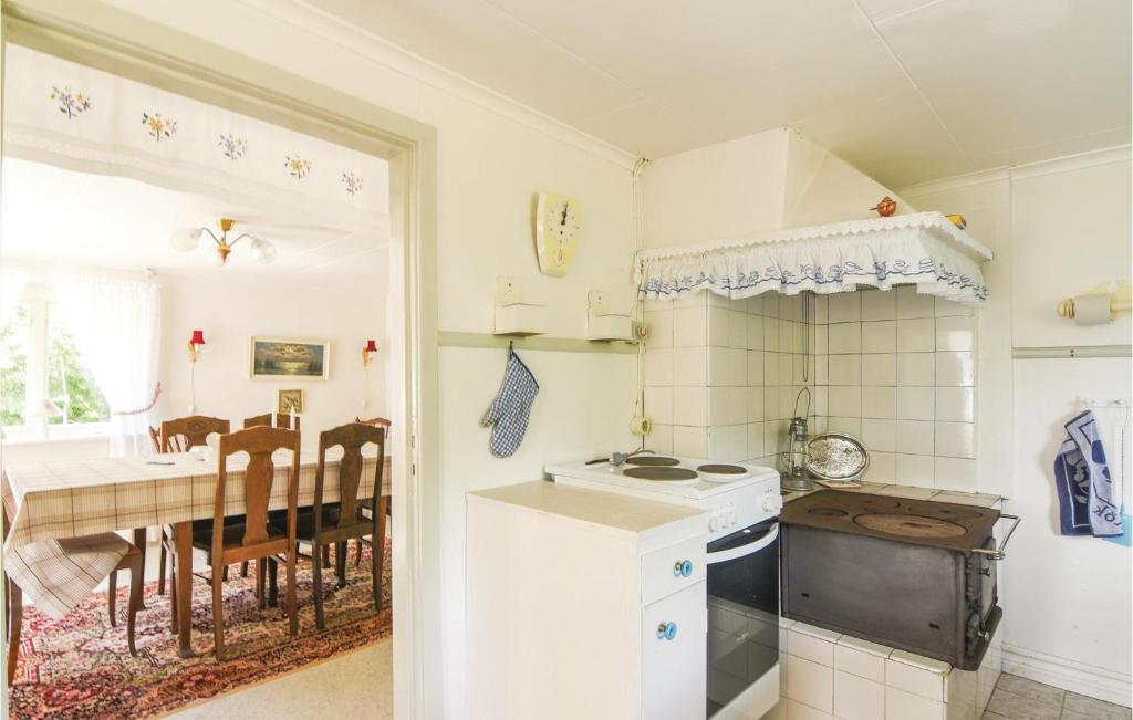 Nice Home In Hunnebostrand With 2 Bedrooms And Wifi photo 1