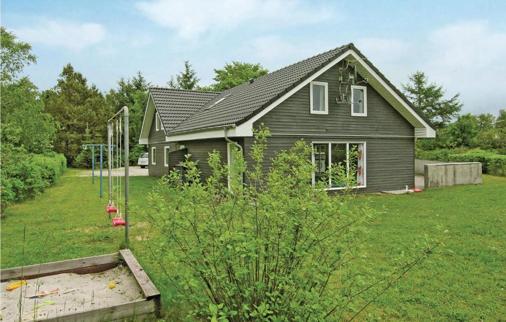 Awesome Home In Glesborg With 7 Bedrooms, Sauna And Indoor Swimming Pool photo 3