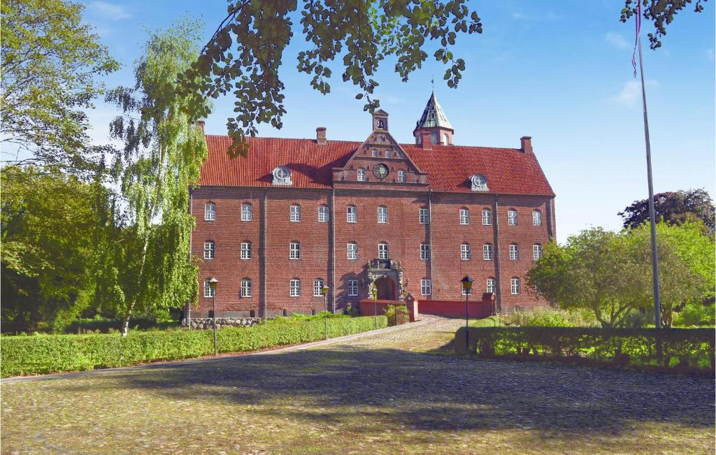 Amazing Home In Grenaa With 3 Bedrooms, Sauna And Wifi photo 4