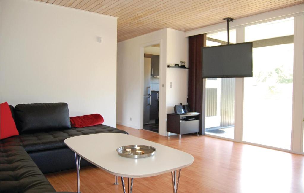 Stunning Home In Dannemare With 2 Bedrooms And Wifi photo 4