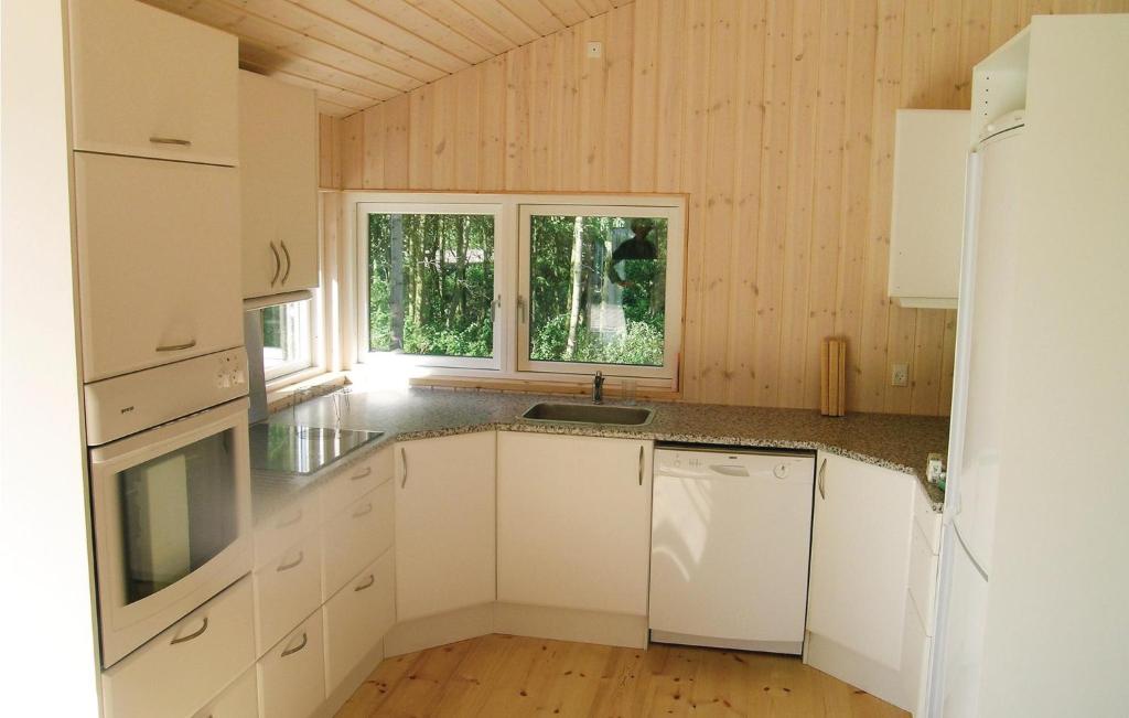 Amazing Home In Stege With 3 Bedrooms, Sauna And Wifi photo 3