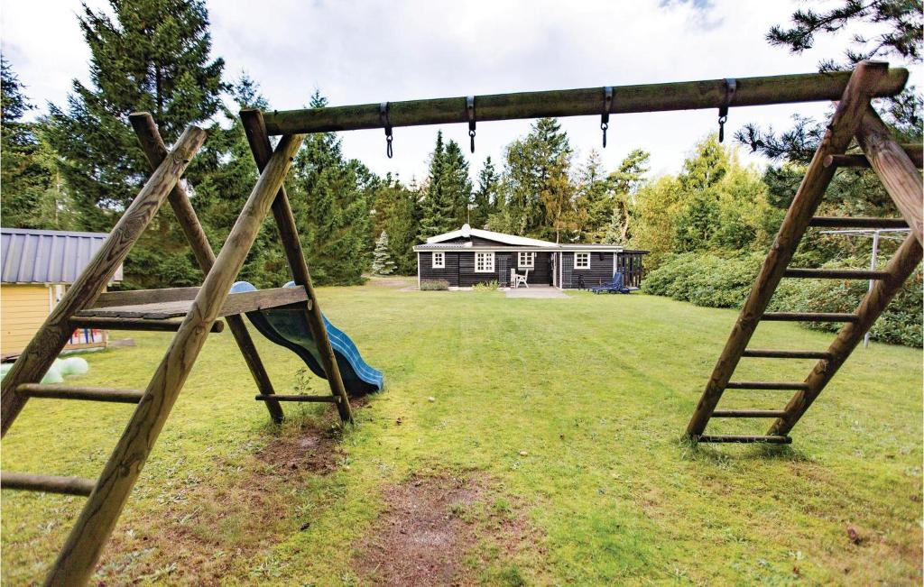 Stunning Home In Hjby With 3 Bedrooms And Wifi photo 3
