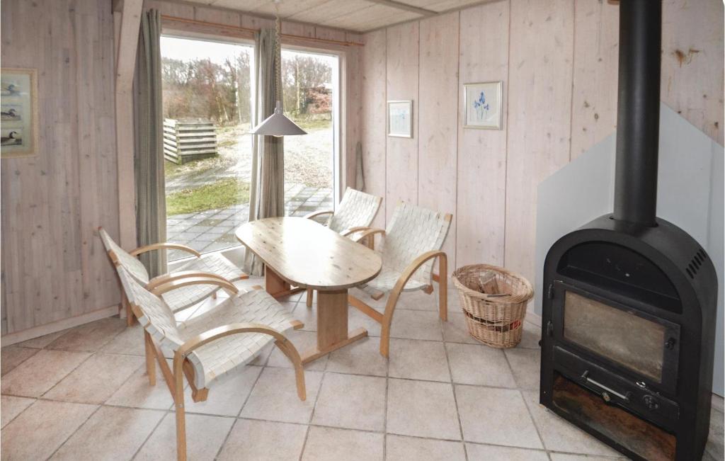 Nice Home In Fars With 5 Bedrooms, Sauna And Wifi photo 3