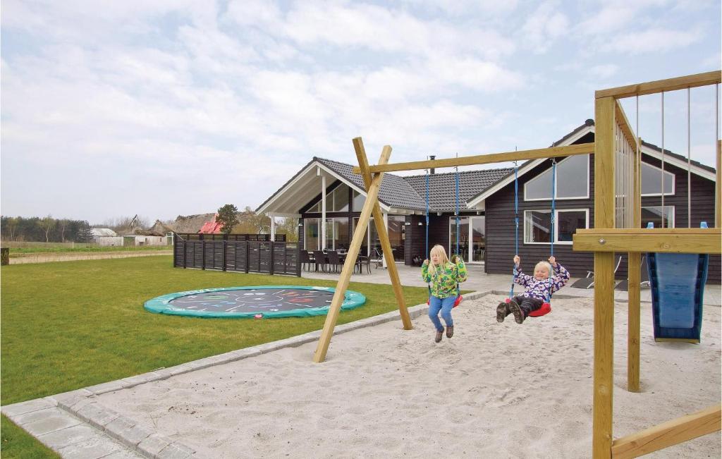 Amazing Home In Nordborg With 7 Bedrooms, Sauna And Wifi photo 1