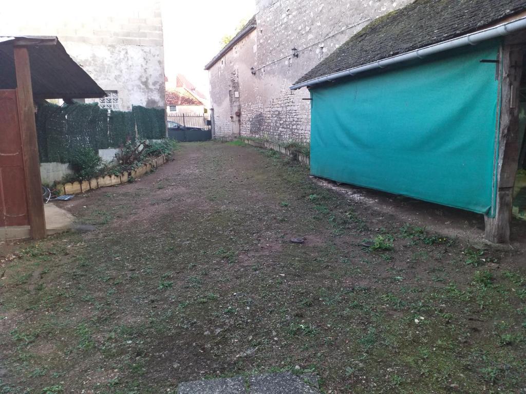 Maison pour nombreuses personnes photo 1