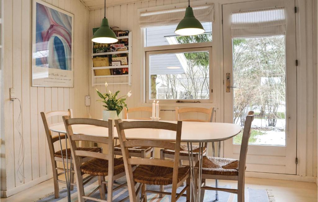 Nice Home In Hornbk With 4 Bedrooms And Wifi photo 4