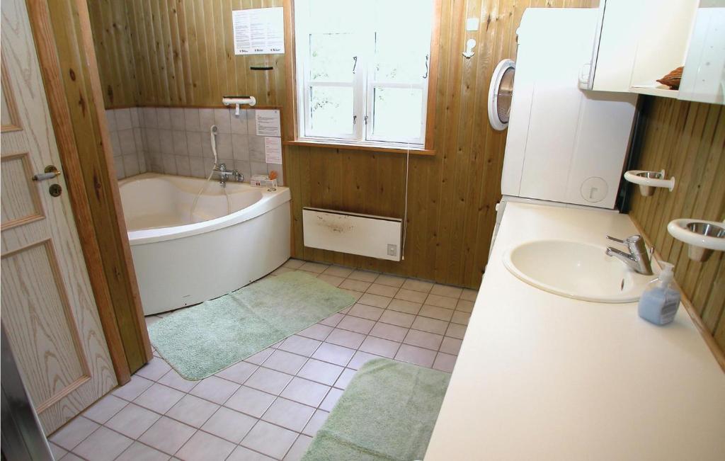 Stunning Home In Rm With 3 Bedrooms, Sauna And Wifi photo 4