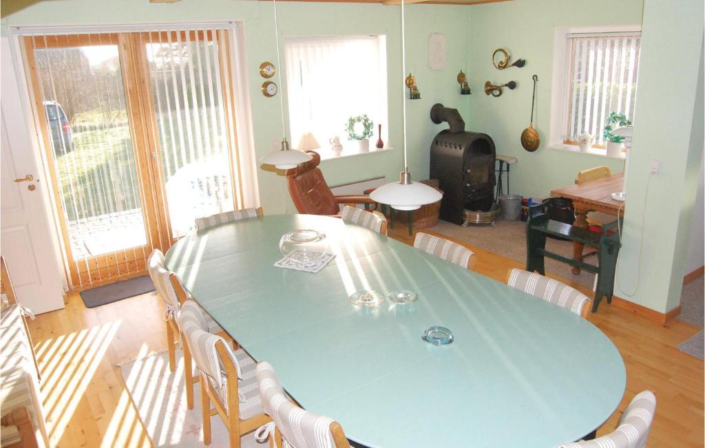 Amazing Home In Faxe Ladeplads With 3 Bedrooms photo 1