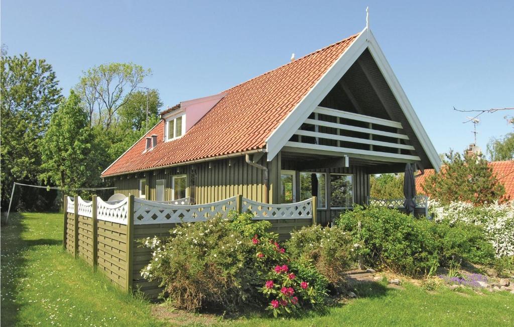 Nice Home In Gudhjem With 3 Bedrooms And Internet