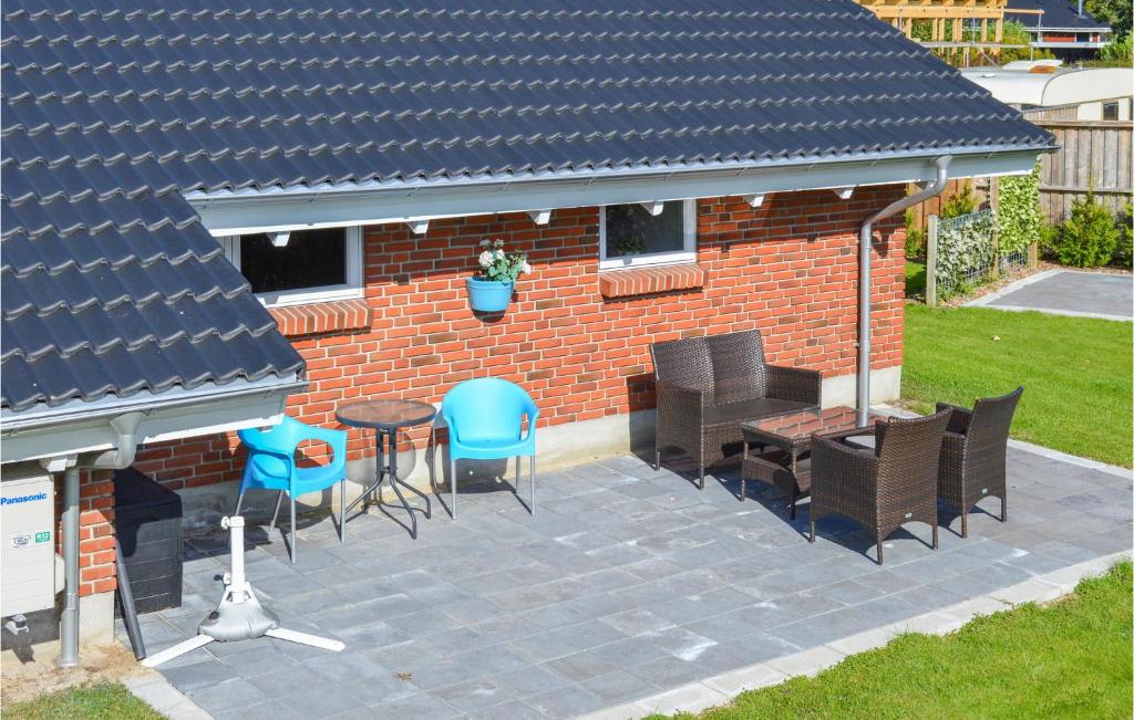 Nice Home In Hadsund With 3 Bedrooms And Wifi photo 2