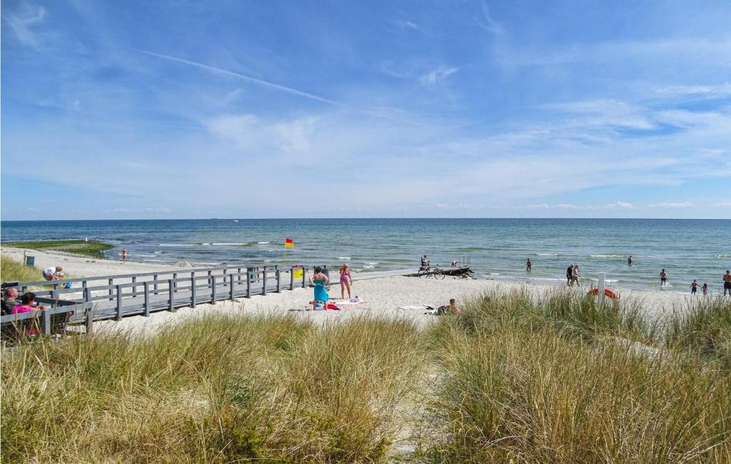 Awesome Home In Grenaa With 6 Bedrooms, Sauna And Wifi photo 4