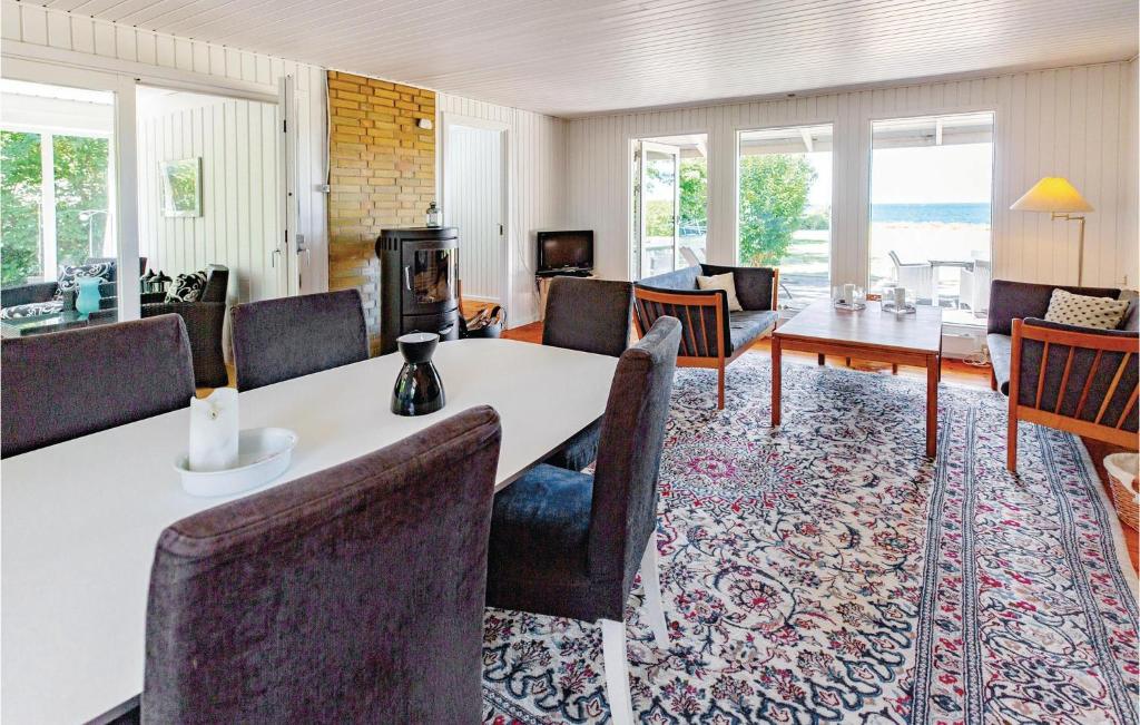 Beautiful Home In Korsr With 3 Bedrooms And Wifi photo 3