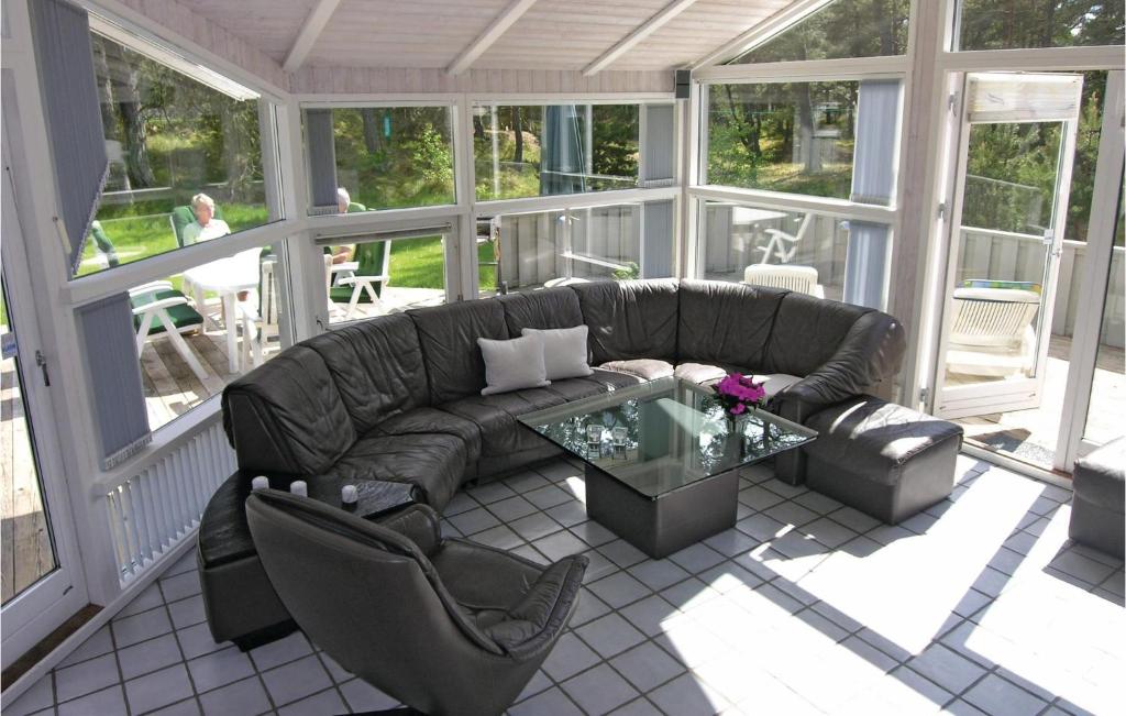 Awesome Home In Nex With 4 Bedrooms, Sauna And Wifi photo 3