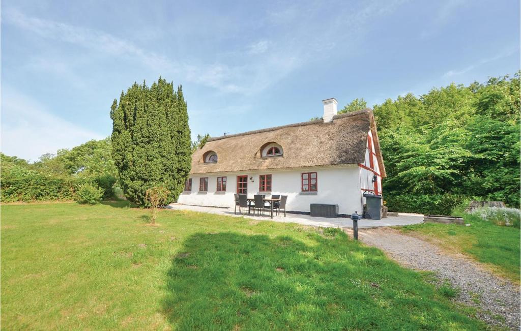 Stunning Home In Augustenborg With 3 Bedrooms, Sauna And Wifi