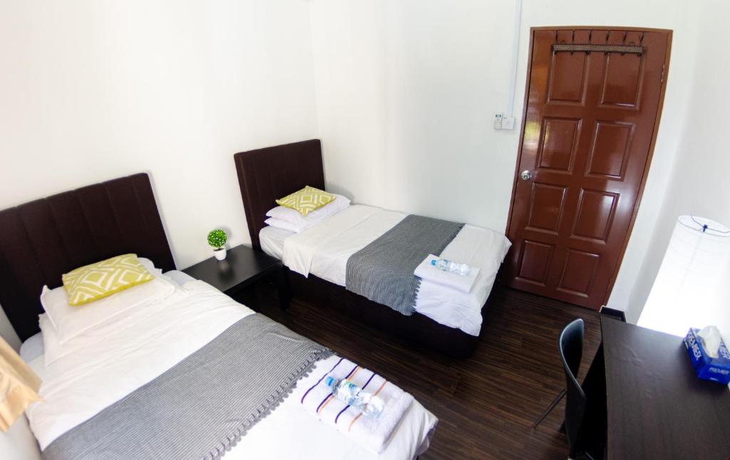 Poni Homestay photo 1