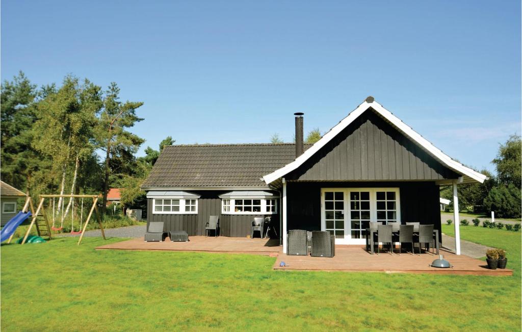 Awesome Home In Vggerlse With 5 Bedrooms And Wifi