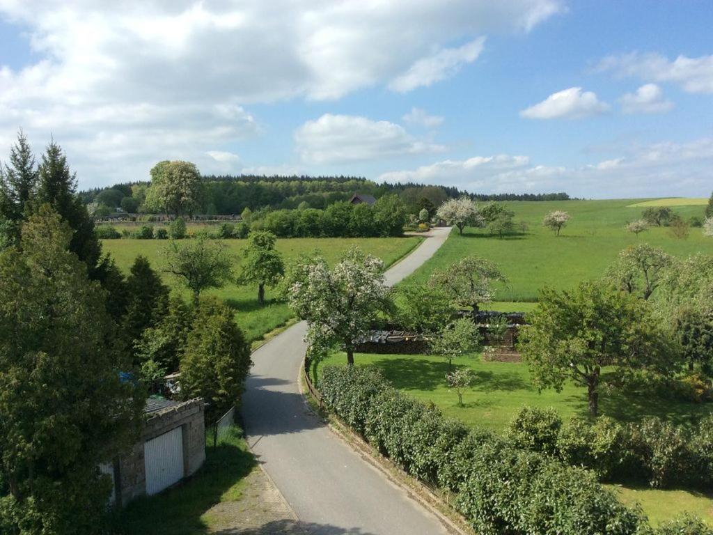 Ferienwohnung Christiane - nagelneue, moderne Ferienwohnung mit Blick ins Grüne photo 2