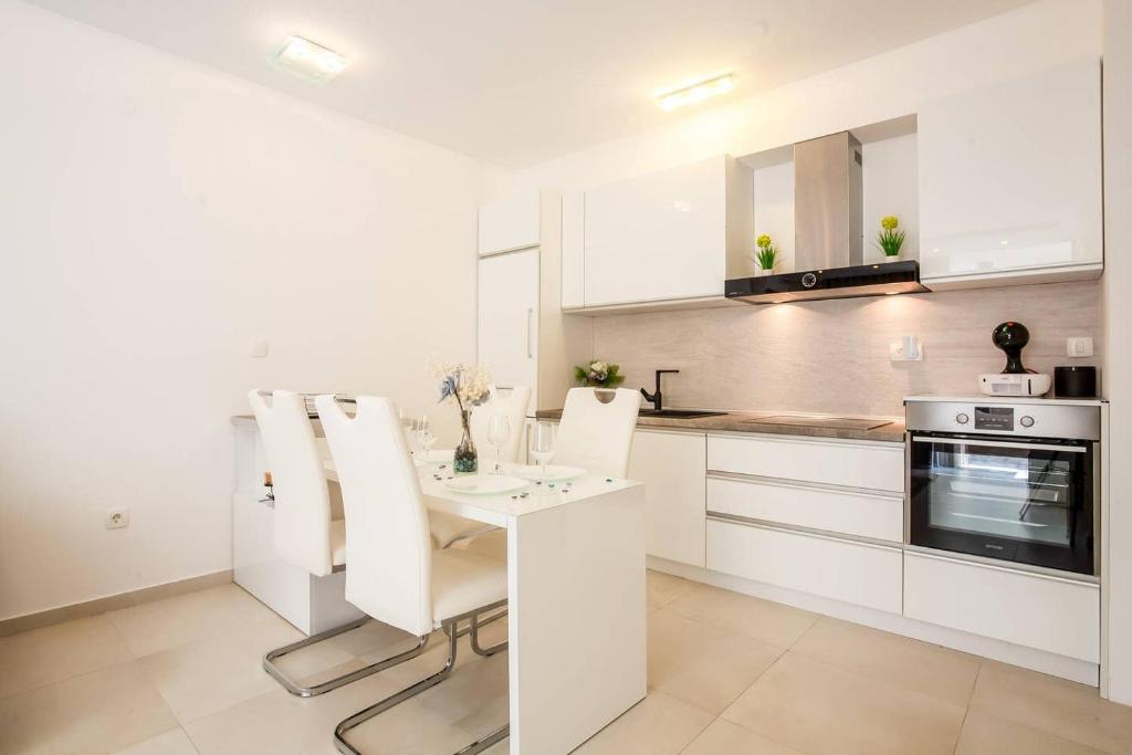 Lux Apartment Teodora Rafailovici photo 1